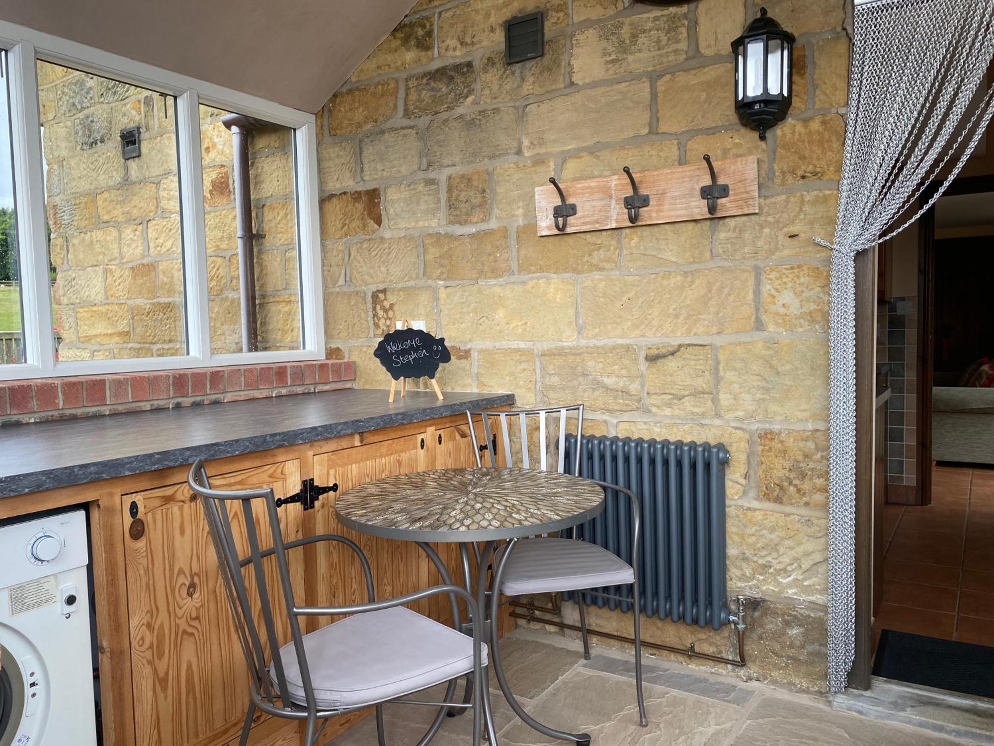 Stable Cottage Scarborough Extérieur photo